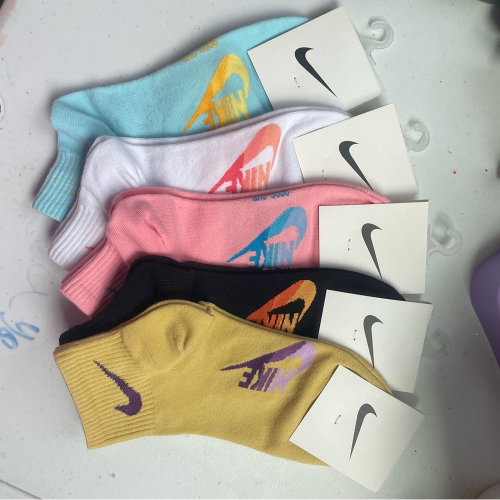 Nike Women Colorful Ankle Socks Set - black sold price dropped.